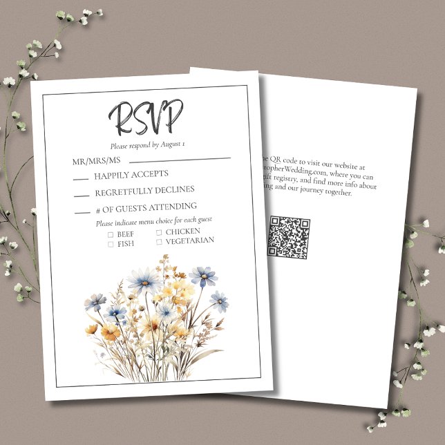 Cartão RSVP Casamento Formal Elegante Moderno de Flores Selvag (Blue Wildflowers Formal Elegant RSVP Card with Menu Options and QR Code.)