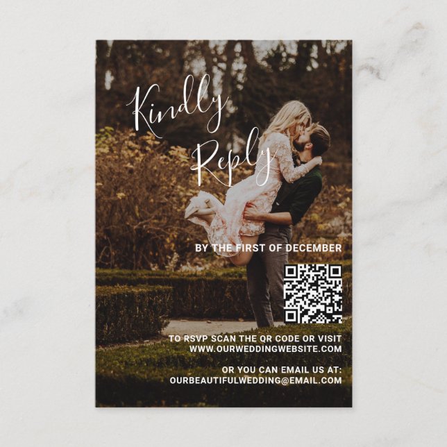 Cartão RSVP Casamento Moderno do Código QR de Foto Elegante (Frente)