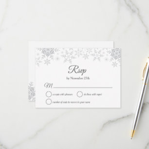 Cartão RSVP Casamento no inverno de Natal Elegante Snowflakes 