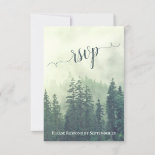 Cartão RSVP Casamento Rustic Green Pine Trees Mountain Woodlan