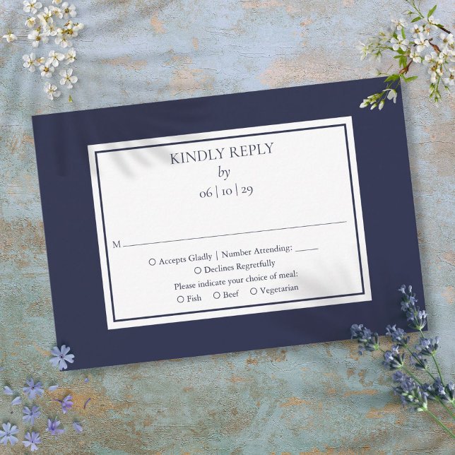 Cartão RSVP Casamento Simples Clássico Azul Marinho e Branco (Navy Blue And White Simple Nautical Wedding RSVP Card)