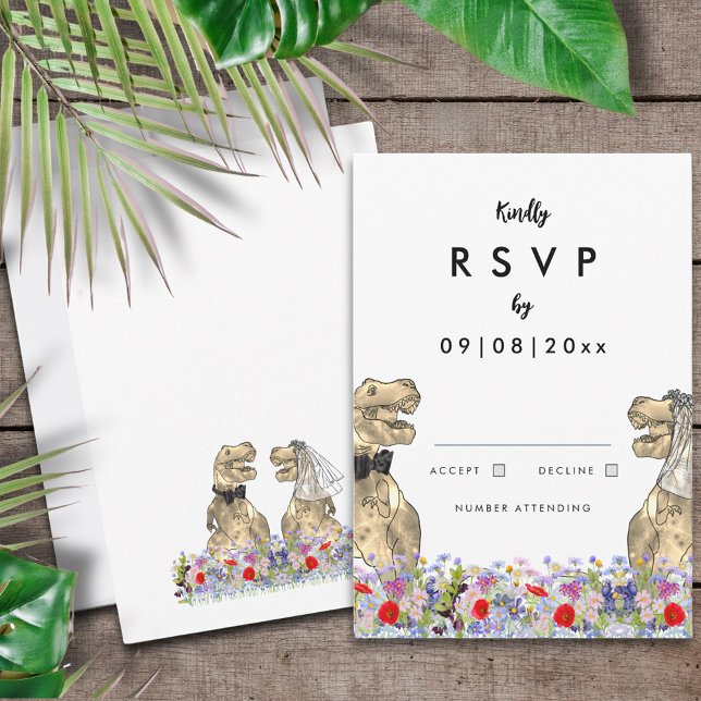 Cartão RSVP Casamento Temático de Dinossauros (Dinosaur themed wedding RSVP enclosure card with T-Rex bride and groom & colorful wildflower meadow)