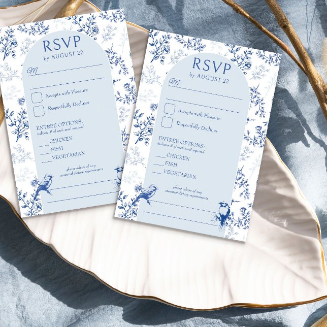 Cartão RSVP Chinoiserie Blue Floral Wedch Entree e (Elegant blue floral RSVP from the Chinoiserie Wedding Collection by Darling & May)