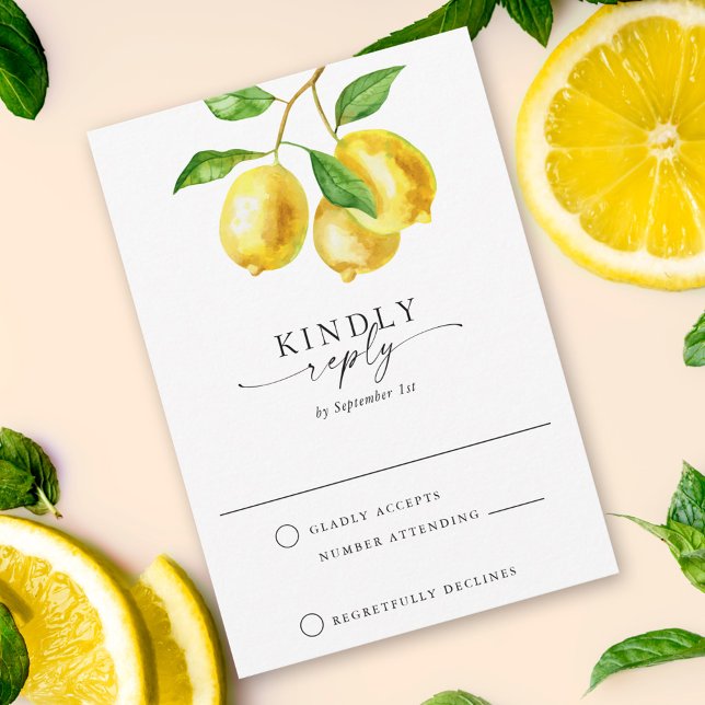 Cartão RSVP Citrus Lemon Watercolor (The hand-painted watercolor lemon design creates a sophisticated wedding RSVP card.)