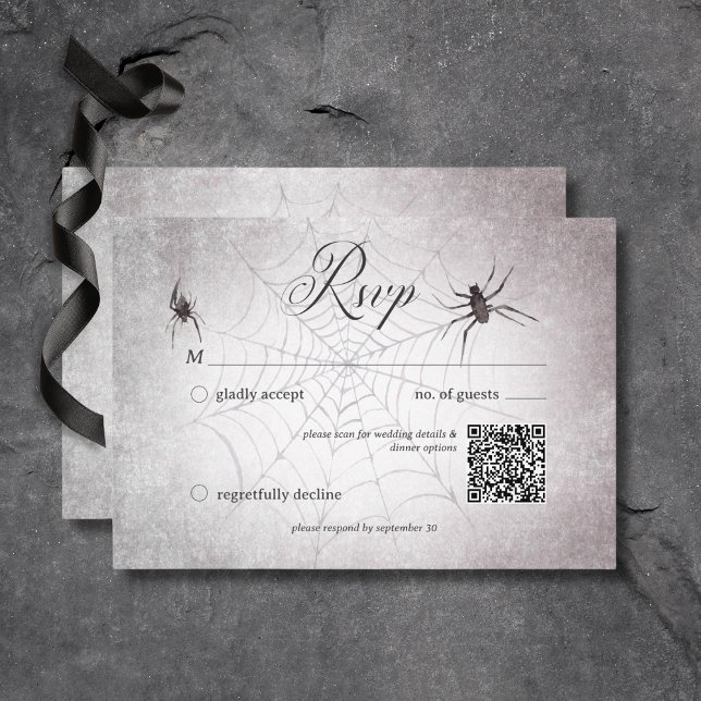 Cartão RSVP Código de QR do Dia das Bruxas Russo Preto Gótico  (Rustic Gothic Black & Burgundy Halloween Wedding Response Card with QR Code)