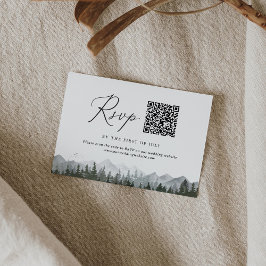 Cartão RSVP Código QR de Casamento de Árvore de Pinheiros Rust