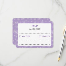 Cor de roxo claro e peônias brancas.