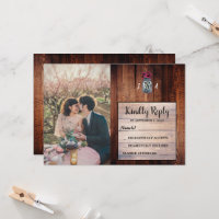 Cartão RSVP de casamento com lenha de jarro de ped