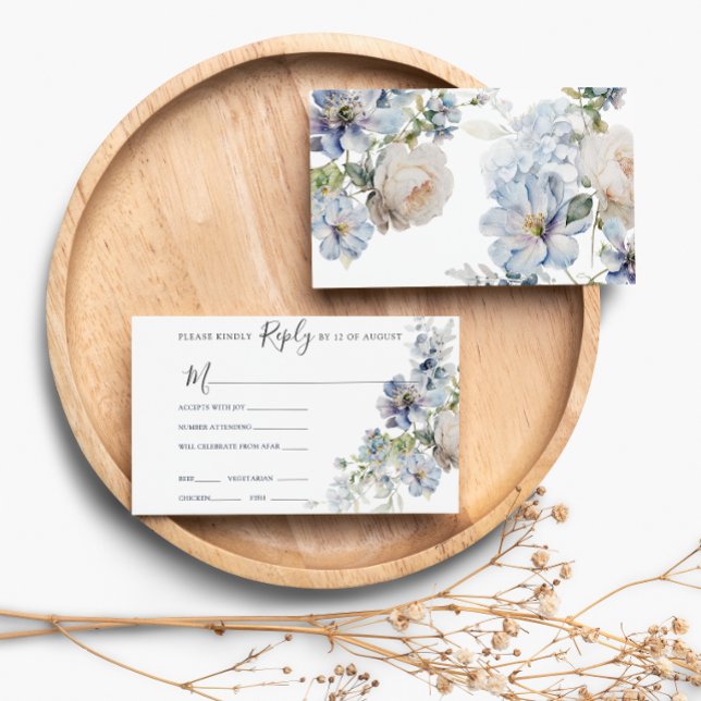 Cartão RSVP de Casamento Floral Azul e Branco (Criador carregado)