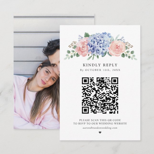 Cartão RSVP Dusty Blue Pastel Pink Hydrangeas Casadas Código Q (Frente/Verso)