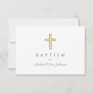 Cartão RSVP Dusty Blue Script Religioso Cross Boy Baptism