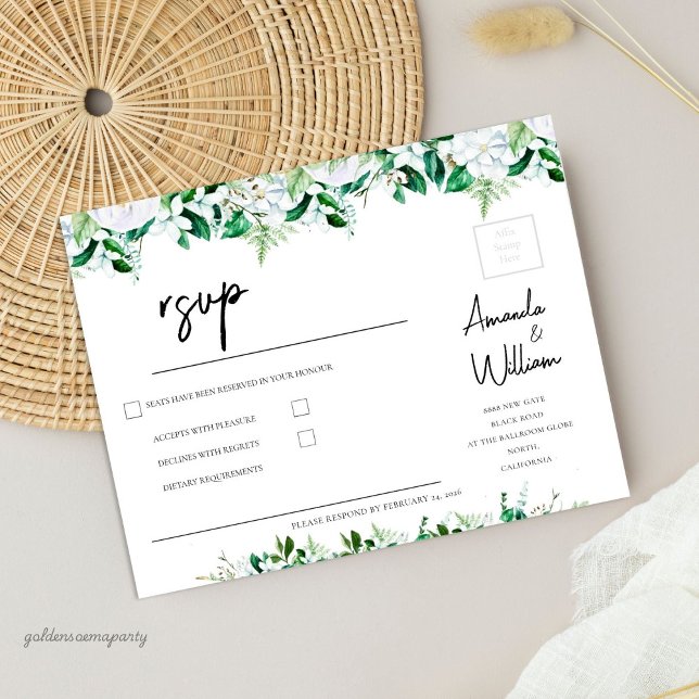 Cartão RSVP Elegant Lush White Floral and Greenery  (Elegant White Floral and Greenery Wedding rsvp)