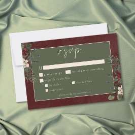 Cartão RSVP Elegant Winter Berries & Pine Burgundy Wedding