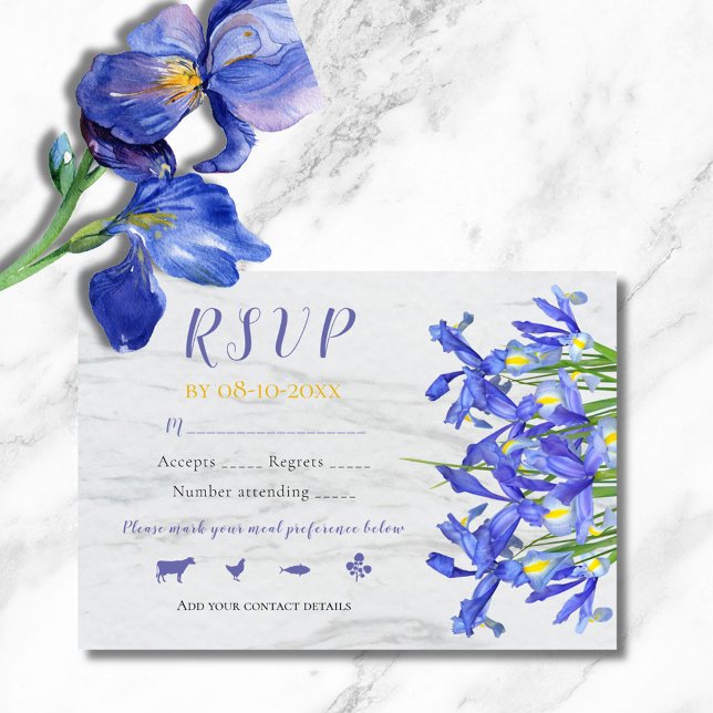 Cartão RSVP Elegante Blue Irises Floral No Casamento De Mármor (Criador carregado)