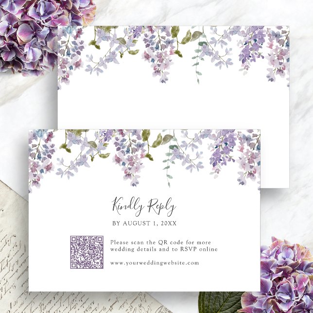 Cartão RSVP Elegante Lilac Wedding (Elegant Lilac Floral Wedding RSVP Card with QR Code by Painted Paperie
)