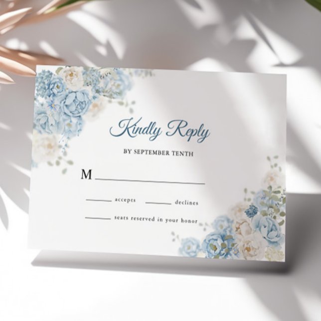 Cartão RSVP Elegantes Rosas Florais Azuis para Casamento em Aq (Criador carregado)