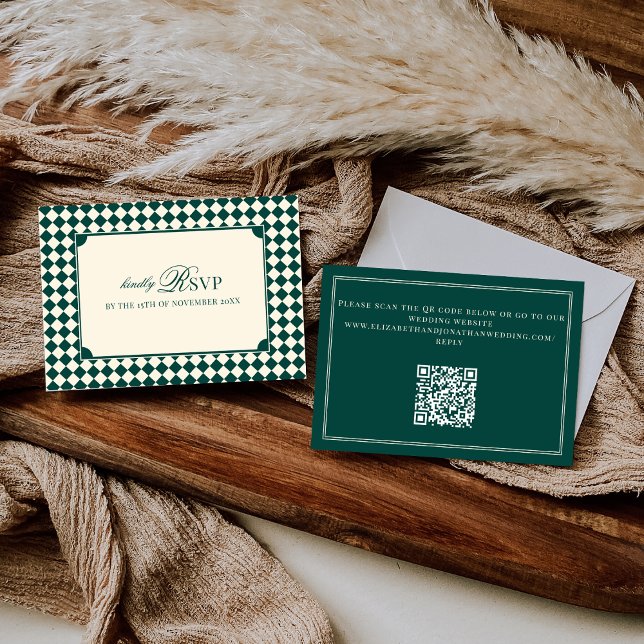 Cartão RSVP Emerald Green Checkered Old Money QR Code Wedding (Criador carregado)