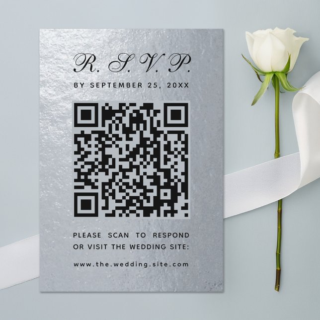 Cartão RSVP Faux Silver Foil QR Code Black Script Casamento (Criador carregado)