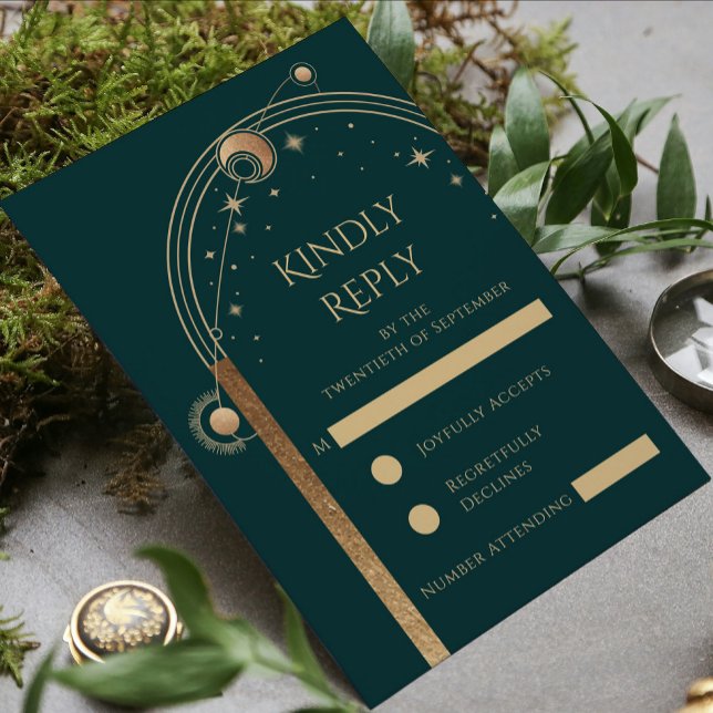 Cartão RSVP Lua Verde Celestial Dourada Sol Estrelas Casamento (Criador carregado)