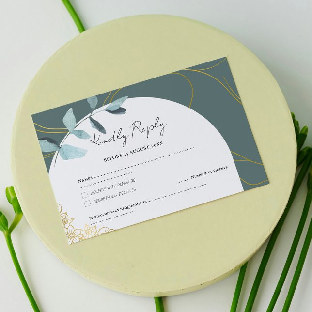 Cartão RSVP Mínimo de Eucalyptus Greenery e acentos Dourados (Criador carregado)