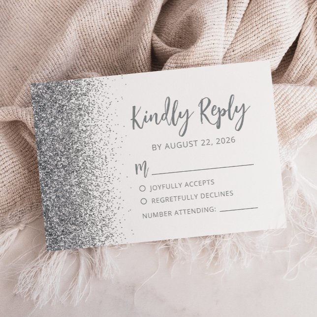 Cartão RSVP Moderno Glitter Prata Script Branco (Criador carregado)