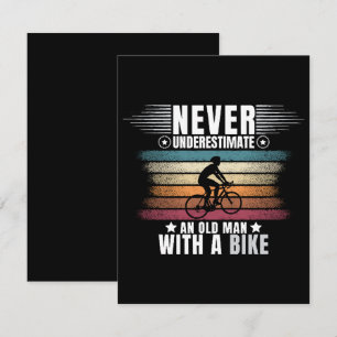 Cartão RSVP Nunca Subestime um Homem Velho numa Bicicleta