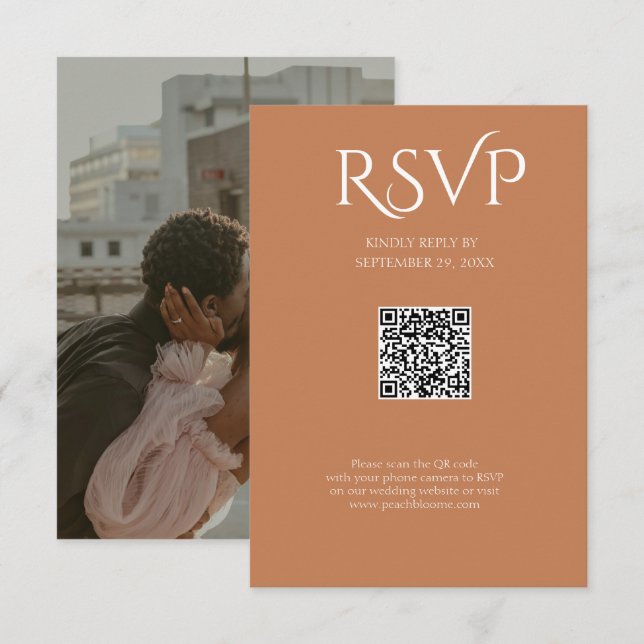 Cartão RSVP QR Code Modern Minimalistic Soft Copper Wedding (Frente/Verso)