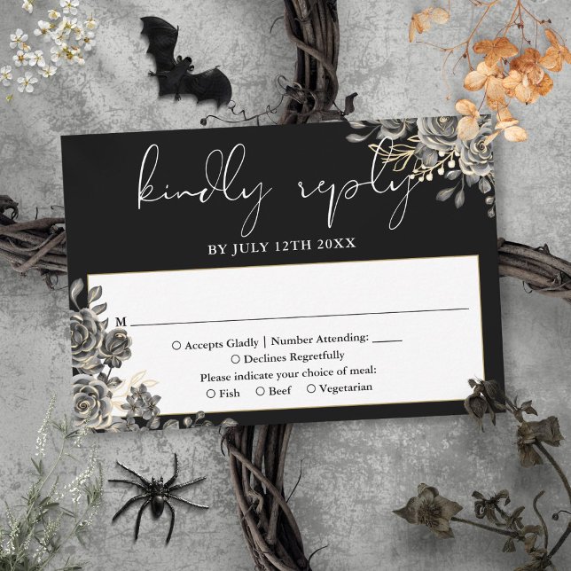 Cartão RSVP Rosas Florais Gótica Casamento Preto E Branco (Gothic Floral Roses Black And White Wedding RSVP Card)