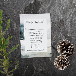 Cartão RSVP Rustic Misty Mountain Lake Watercolor
