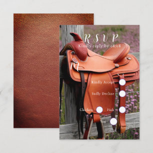 Cartão RSVP Rustic Romance: Saddle na cerca