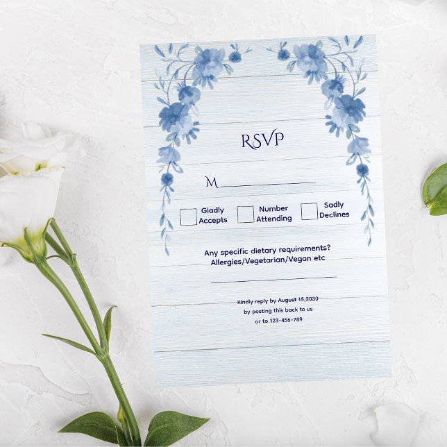 Cartão RSVP Rustic Wood  Blue Floral Elegant Wedding  (Criador carregado)