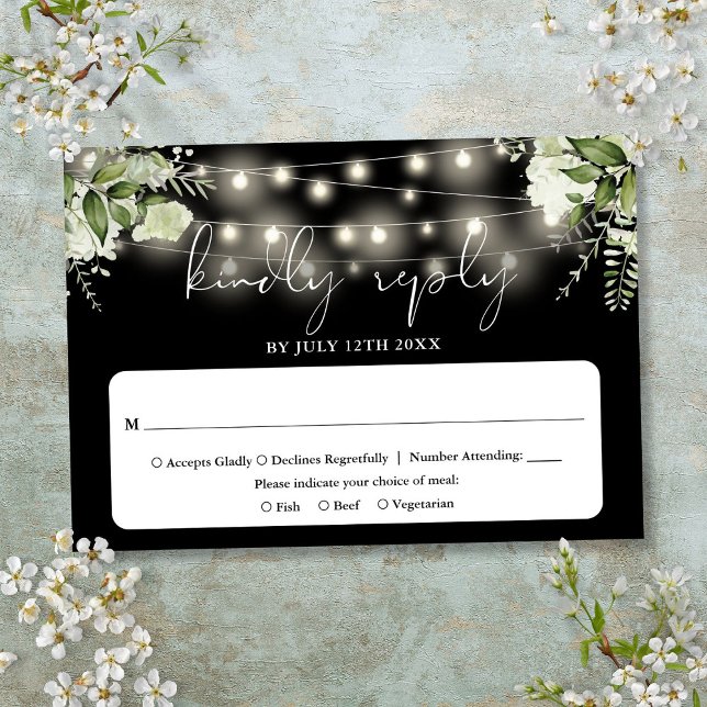 Cartão RSVP String Floral Luz Negra E Casamento Branco (Floral String Lights Black And White Wedding RSVP Card)