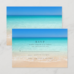 Cartão RSVP Tudo que precisamos é amor e casamento na praia