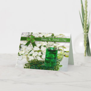 Cartão Rua, Dia de Patrick, Mug com bebida verde, Miçanga