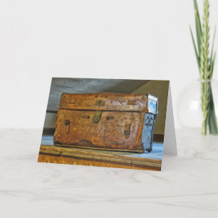 Cartão Rustic Leather Trunk in Attic