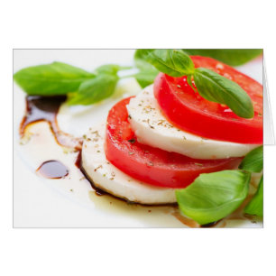 Cartão Salada Caprese. Fatias de tomate e Mozzarella