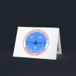 Cartão São Francisco, EUA, Personalizável, Feliz Aniversá<br><div class="desc">Um cartão de aniversário único, engraçado e festivo com o tema de viajar pelo mundo por avião. Um avião de passageiros azul escuro contra o fundo do disco azul no centro do design. O disco azul imita um instrumento de voo. Uma marca branca sob a aeronave aponta para as coordenadas...</div>