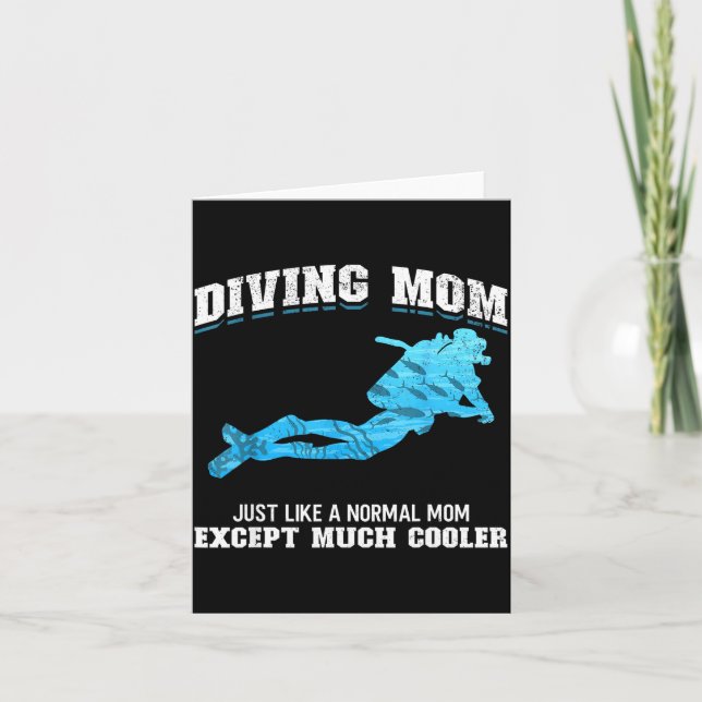 Cartão Scuba Diver Girl Diving Mom Just Like A Normal Dad (Frente)