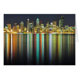 Cartão Seattle skyline à noite com reflexão