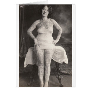 Cartão Senhora Tattooed Curvy