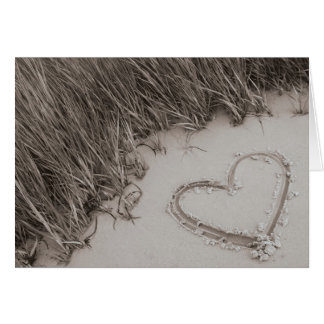 Cartão Sepia do coração da praia