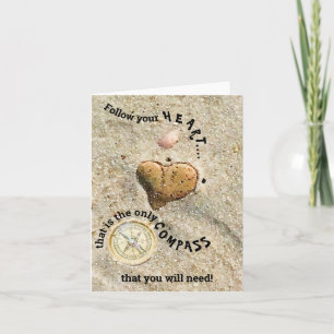 Cartão Siga o seu coração apenas a bússola que precisa de