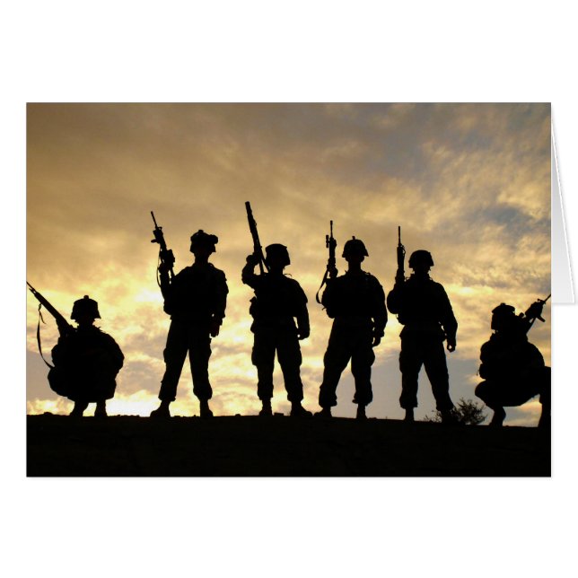 Cartão Silhouette of Soldiers in 1011 Airborne Division (Frente Horizontal)