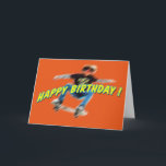 Cartão Skateboarding 2 do aniversário<br><div class="desc">Um cartão de aniversário que mostra um skateboader veloz na ação com o feliz aniversario das palavras na escrita amarela brilhante contra um fundo alaranjado vívido. Escreva sua própria mensagem no meio do cartão.</div>