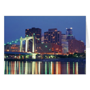 Cartão Skyline de Minneapolis na noite