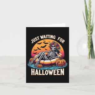 Cartão Só Esperando Pelo Esqueleto De Halloween, Spooky V