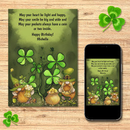 Cartão Sorte do Aniversário dos Gnomos Irlandeses Leprech
