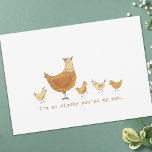 Cartão Sorte que és a minha mãe Hen e Pintinhos<br><div class="desc">Faça sua mãe sorrir este ano com esta engraçada e adorável carta de Dia de as mães de galinha e pintinhos desenhada à mão! Arte original de Tiffany Duffy de uma doce mamãe de galinha com seus pequenos pintinhos ao redor dela cercada de amor. O cartão inclui texto personalizável que...</div>