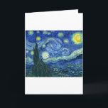 Cartão Starry Night ~ Van Gogh<br><div class="desc">A pintura mais famosa de Vincent Van Gogh. Uma obra-prima moderna com uma paisagem azul-escura, decorada com espirais de cor brilhante de estrelas amarelas, brancas e cor de laranja a brilhar. Título original neerlandês: De sterrennacht . Esta plantação de petróleo mostra a vista do lado de fora da janela do...</div>