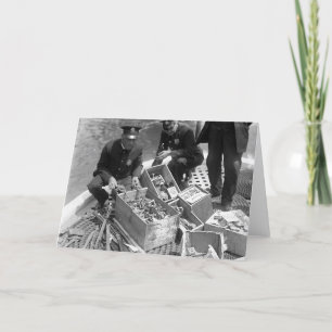 Cartão Stash de destruição da arma da polícia, 1923